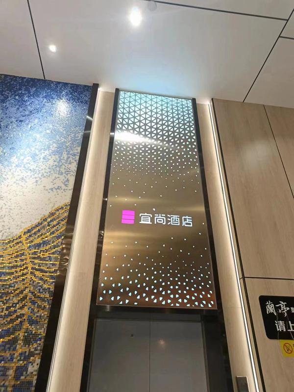 不銹鋼門套1.jpg